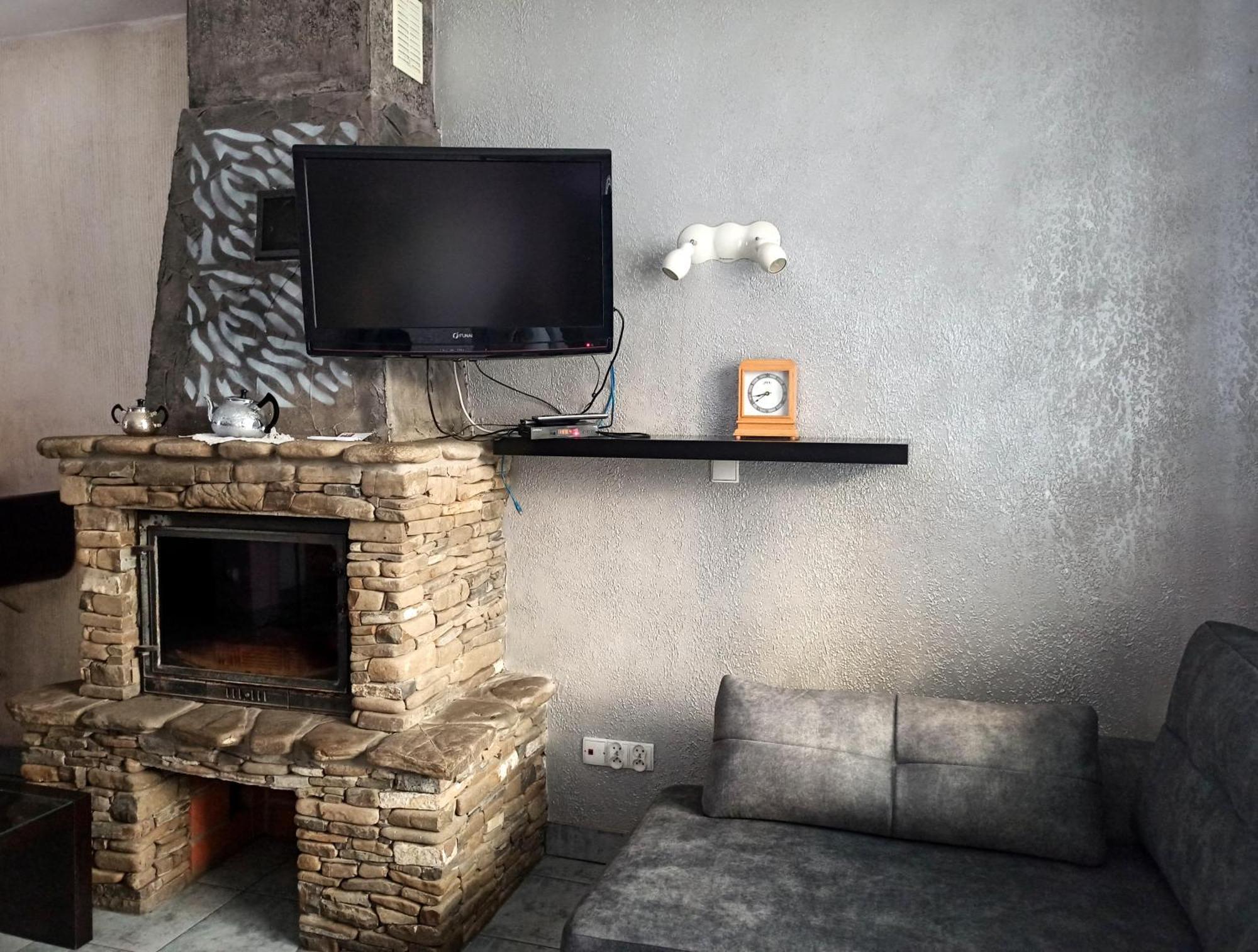 Apartaments Gory Niedzica Zamek Exteriör bild