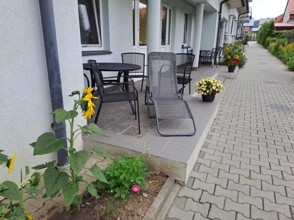 Apartaments Gory Niedzica Zamek Exteriör bild