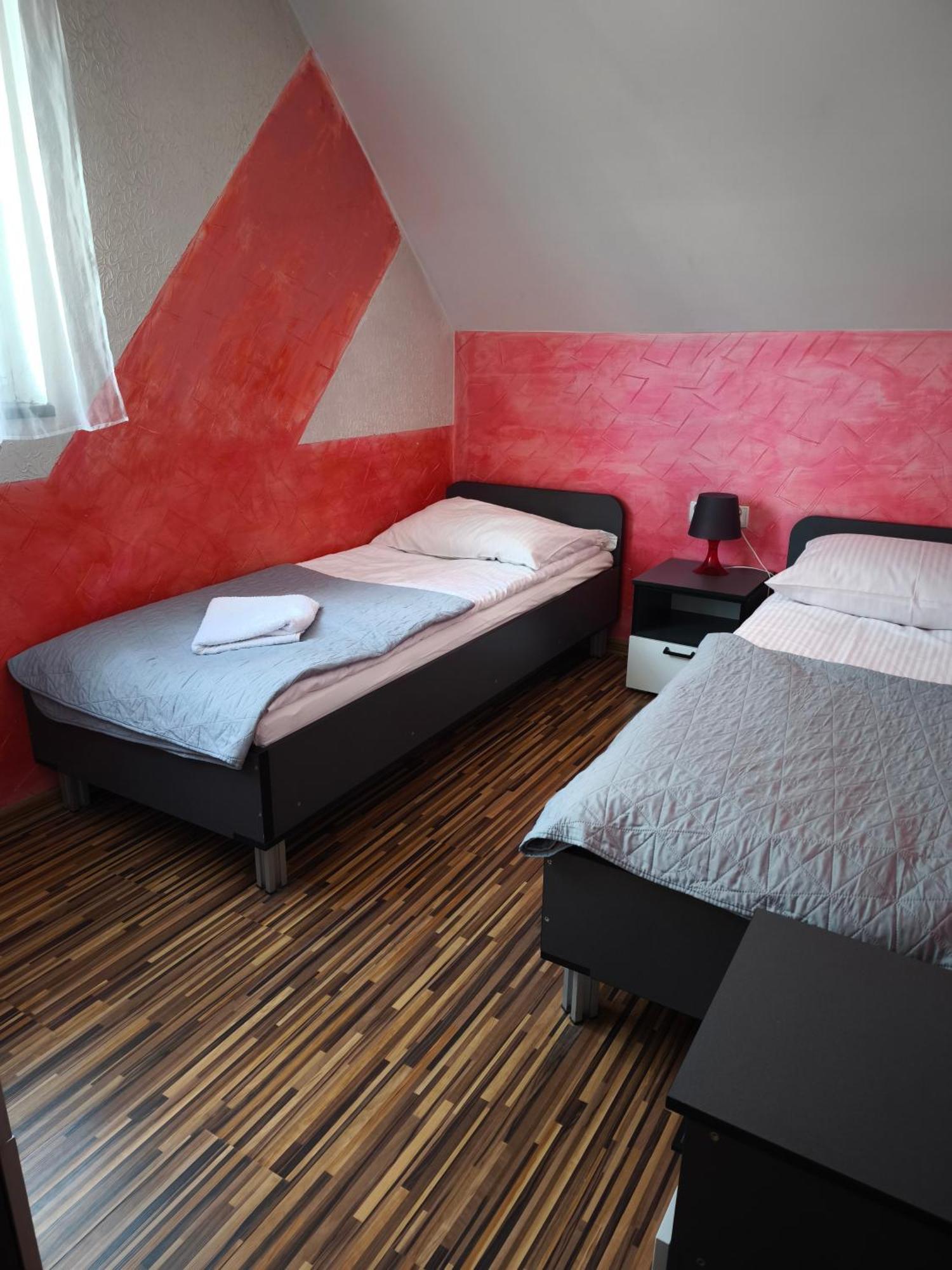 Apartaments Gory Niedzica Zamek Exteriör bild